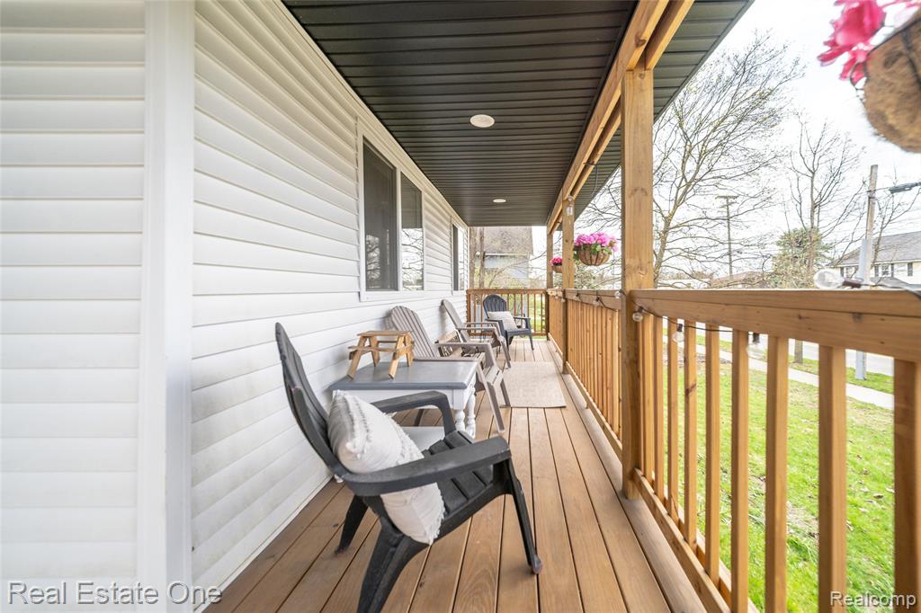 515 S Michigan Avenue, Howell, MI 48843 — Photo 38