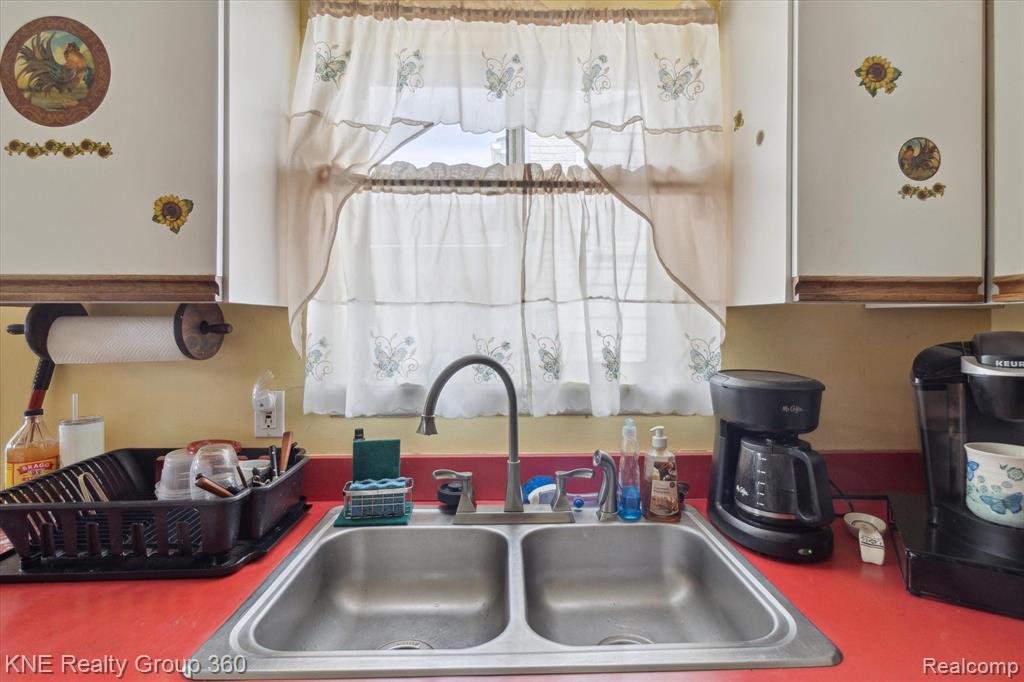 6074 NIGHTINGALE Street, Dearborn Heights, MI 48127 — Photo 27