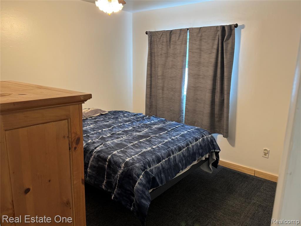 4025 Cresthaven Drive, Waterford, MI 48328 — Photo 12