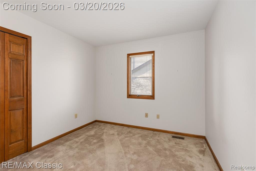 45105 Dunbarton Drive, Novi, MI — Photo 24