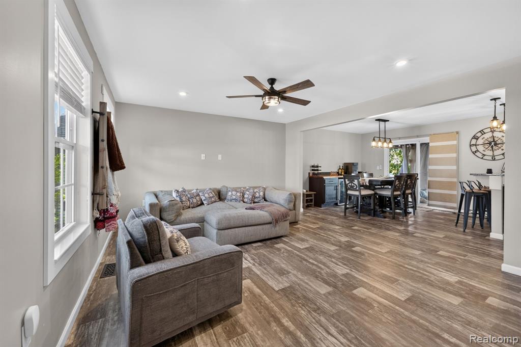 2845 Sycamore River Drive, Fowlerville, MI 48836 — Photo 14