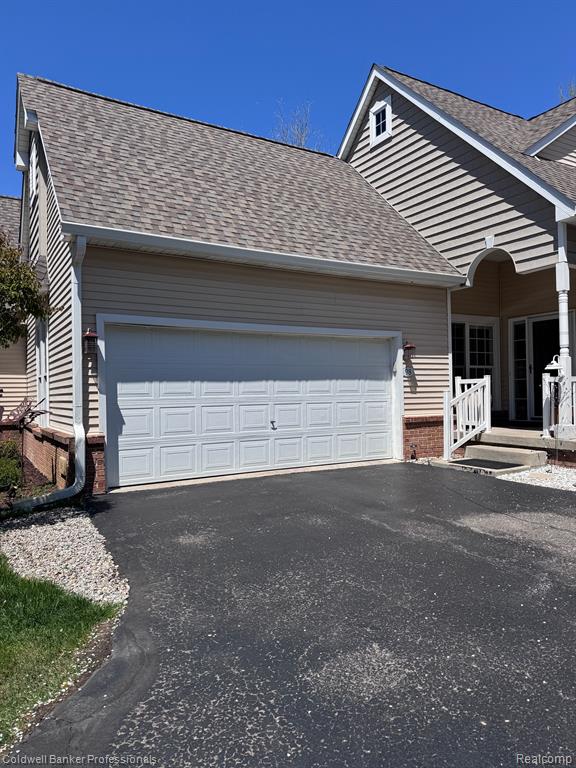 98 FOX HOLLOW Drive, Metamora, MI 48455 — Photo 45