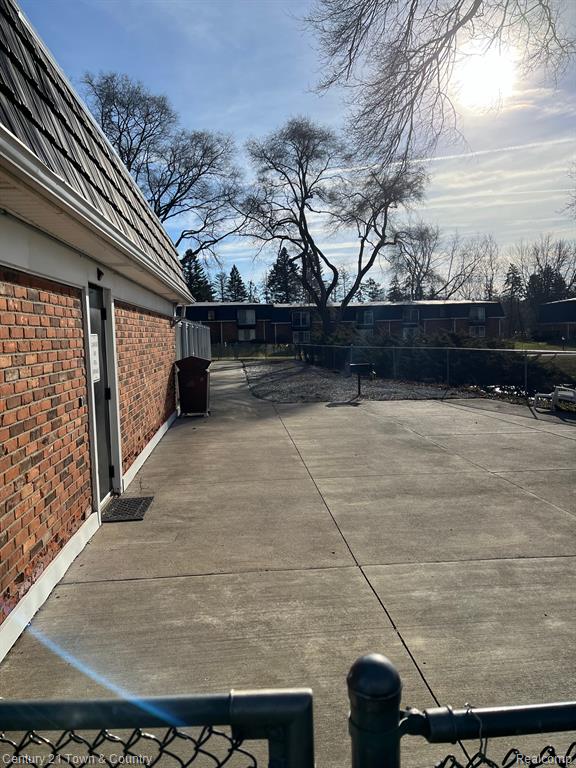 1852 COLONIAL VILLAGE Way, 2, Waterford, MI 48328 — Photo 30