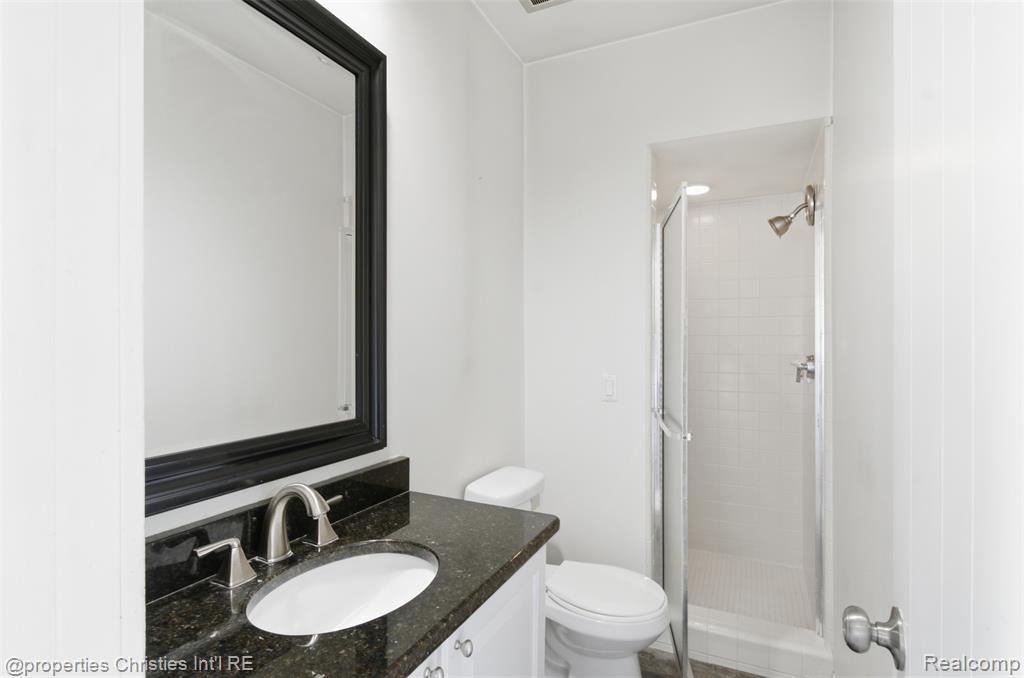 25310 Canterbury Road, Franklin, MI 48025 — Photo 28