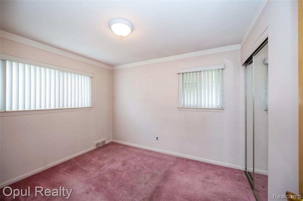 4174 Katherine Street, Dearborn Heights, MI 48125 — Photo 13