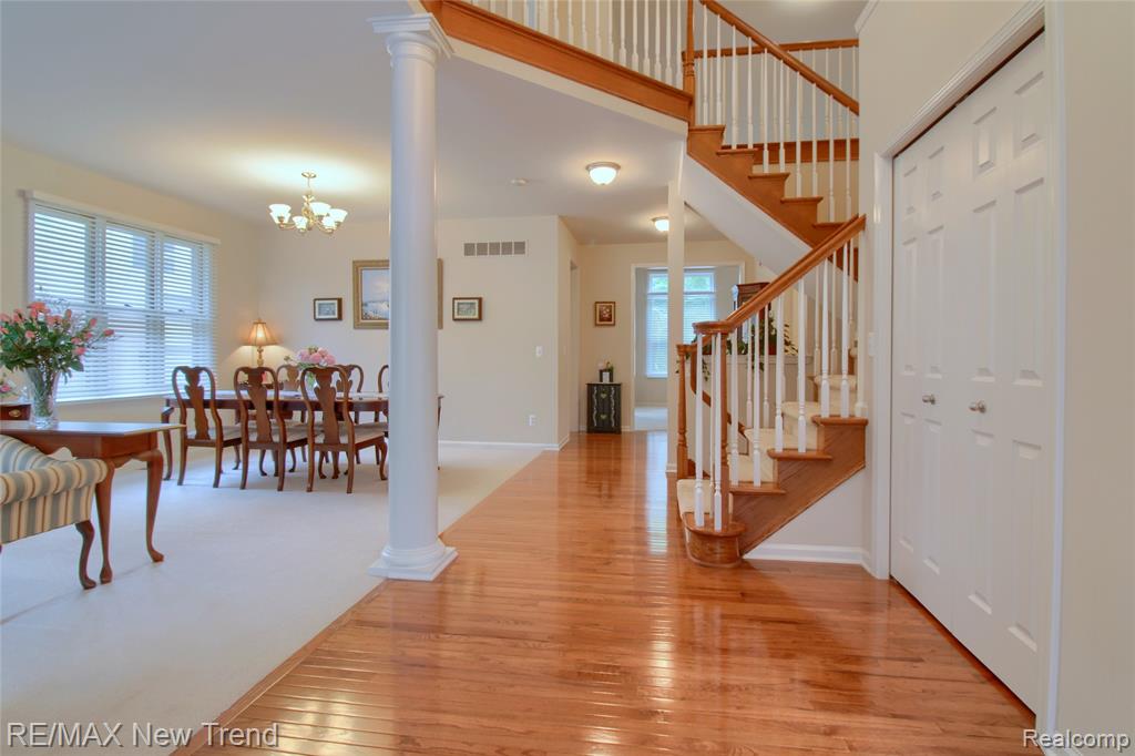 41672 Clemens Circle, Novi, MI 48377 — Photo 6