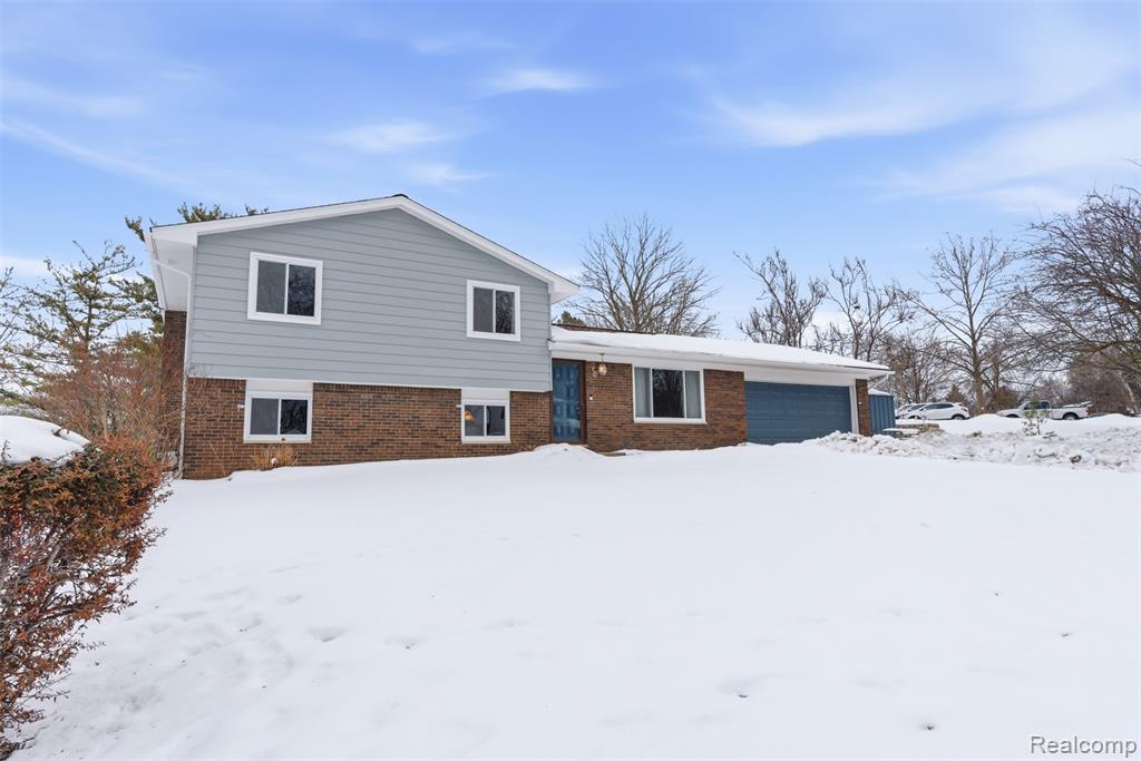 724 W Oxhill Drive, White Lake, MI — Photo 3