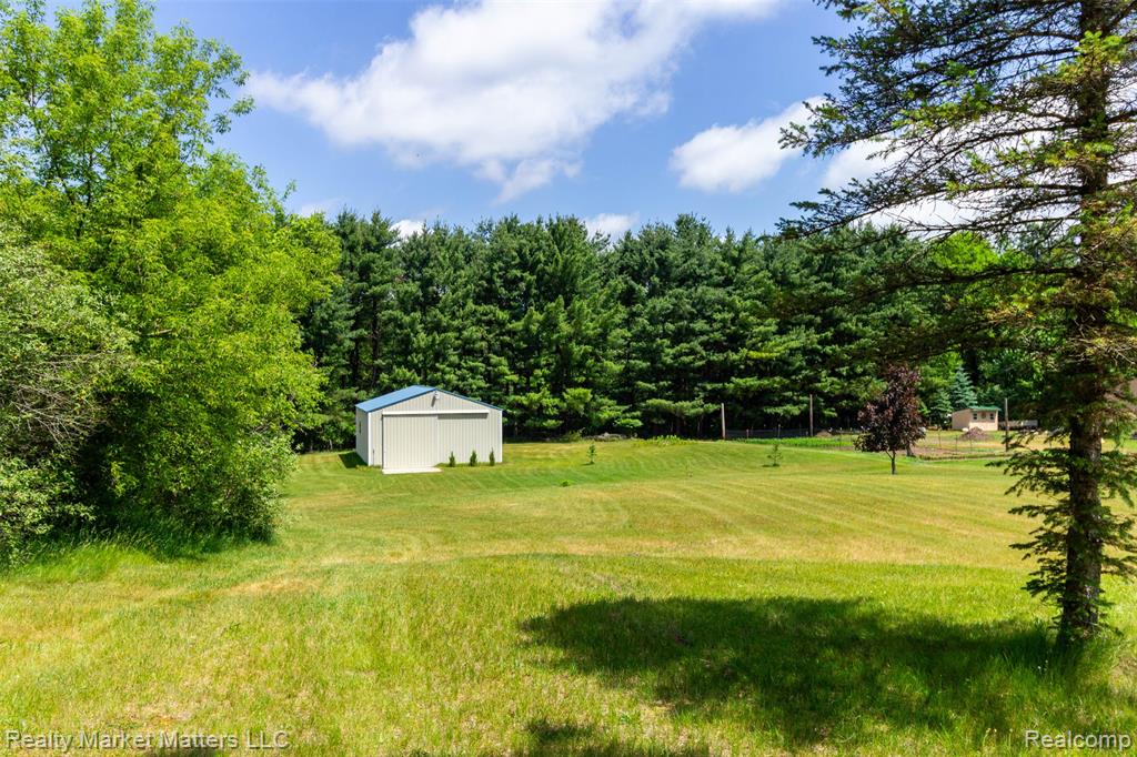 4951 Laur Road, North Branch, MI 48461 — Photo 34