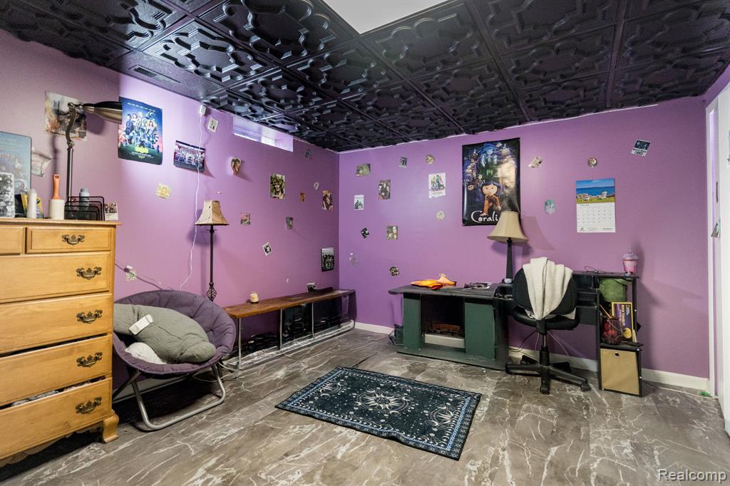 585 Winwood Circle, Walled Lake, MI 48390 — Photo 29