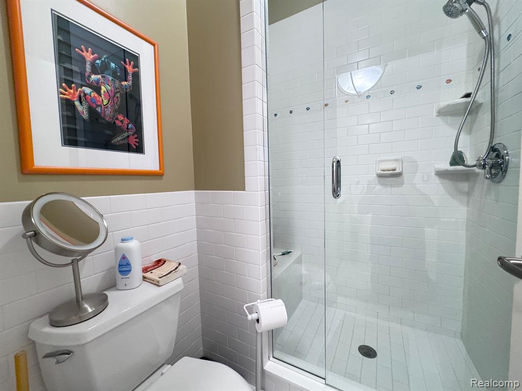 674 W 11 MILE Road, Royal Oak, MI 48067 — Photo 33