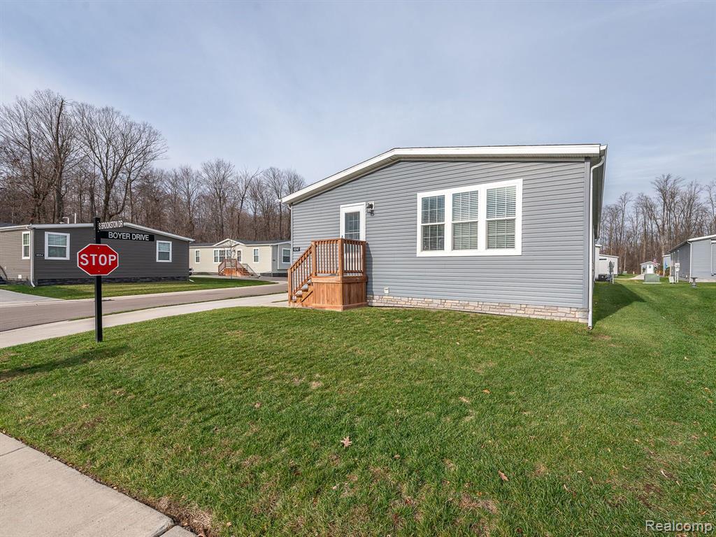 10747 S BROOKSTON Drive, Willis, MI 48191 — Photo 20