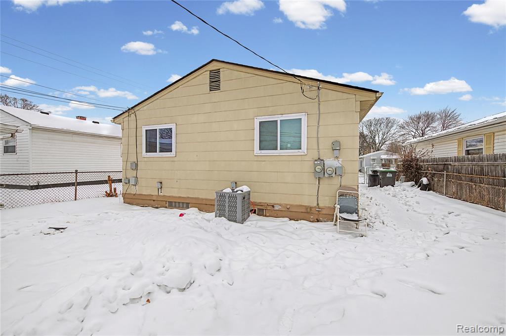 6753 Madison Street, Taylor, MI 48180 — Photo 9