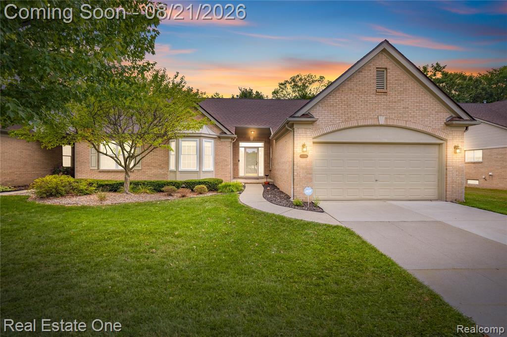 43360 Creek Drive, Clinton Twp, MI 48038
