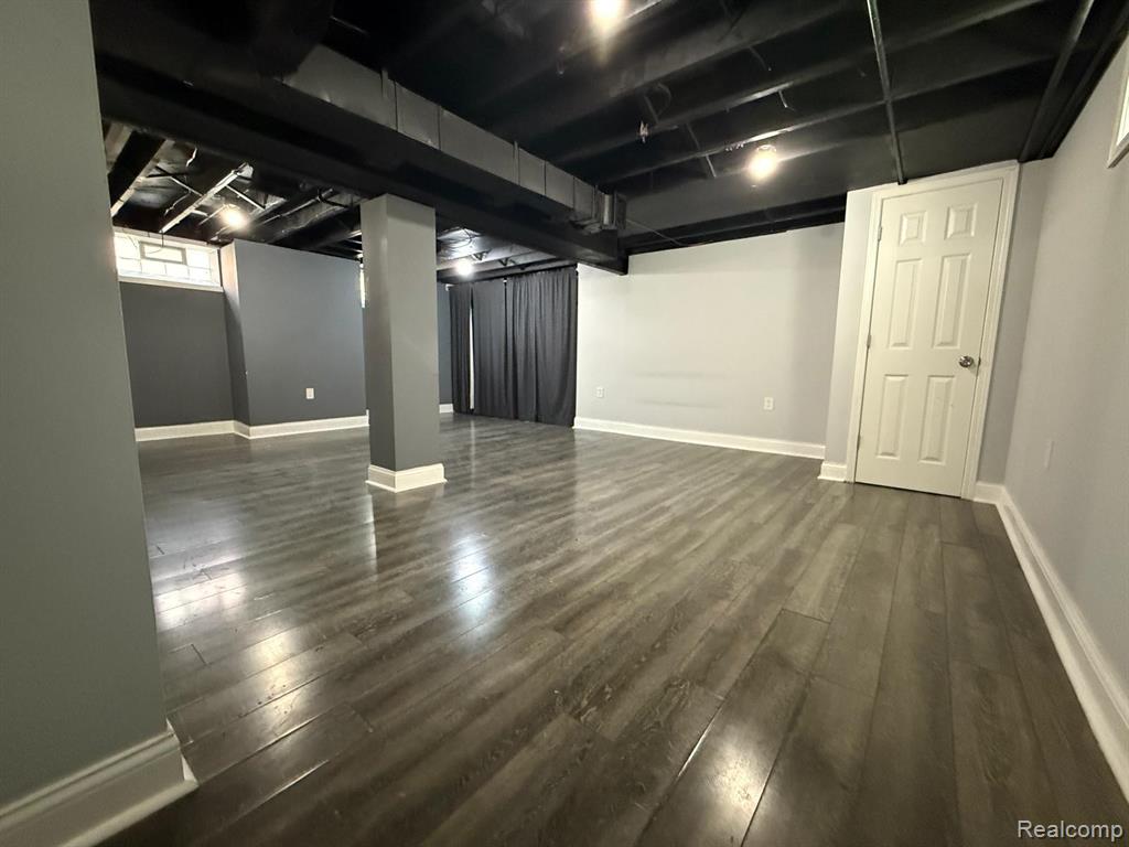 8427 Virgil Street, Dearborn Heights, MI 48127 — Photo 13