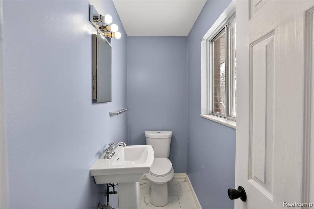 805 Birch Street, Saginaw, MI 48601 — Photo 20