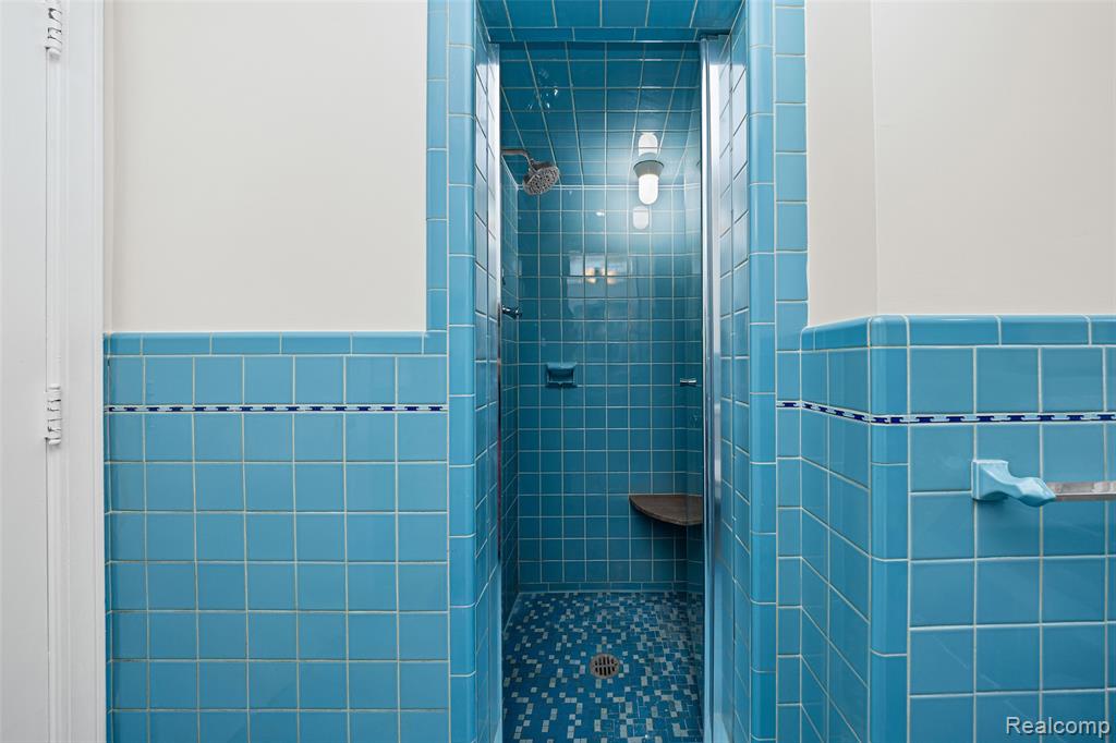 17240 Pontchartrain Blvd, Detroit, MI 48203 — Photo 37