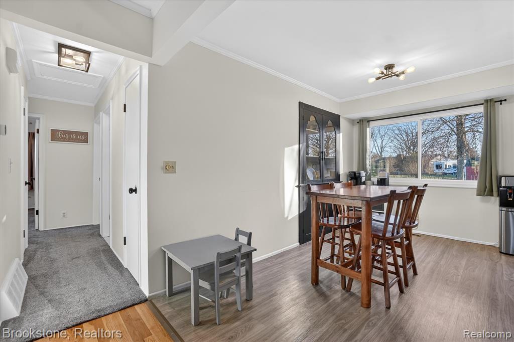 6227 McKenzie Drive, Flint, MI 48507 — Photo 11