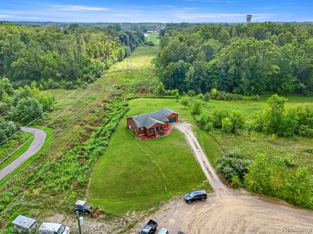 58539 Dolly Road, South Lyon, MI 48178 — Photo 4