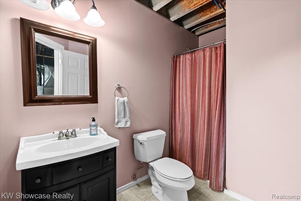 44847 Larkspur, Novi, MI 48377 — Photo 37