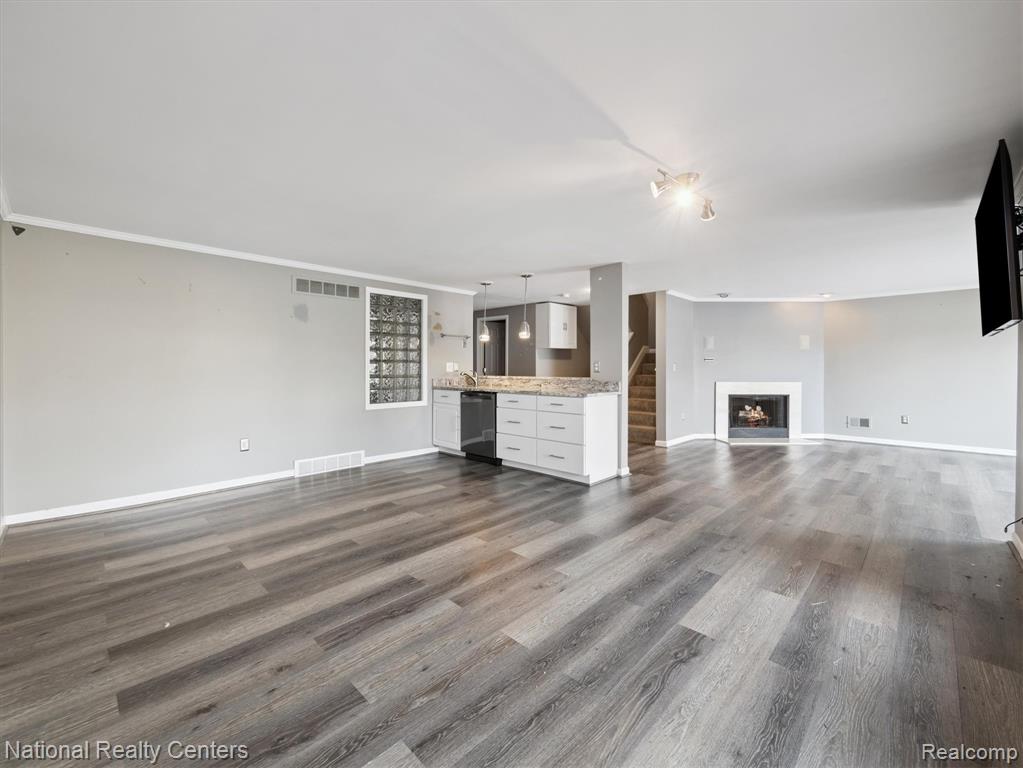 47708 Blue Heron Drive S, Northville, MI 48168 — Photo 23