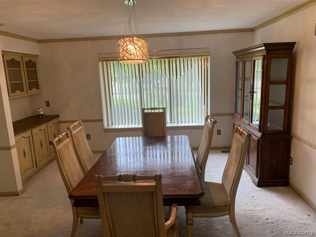 5018 LAKE BLUFF Road, West Bloomfield, MI 48323 — Photo 5