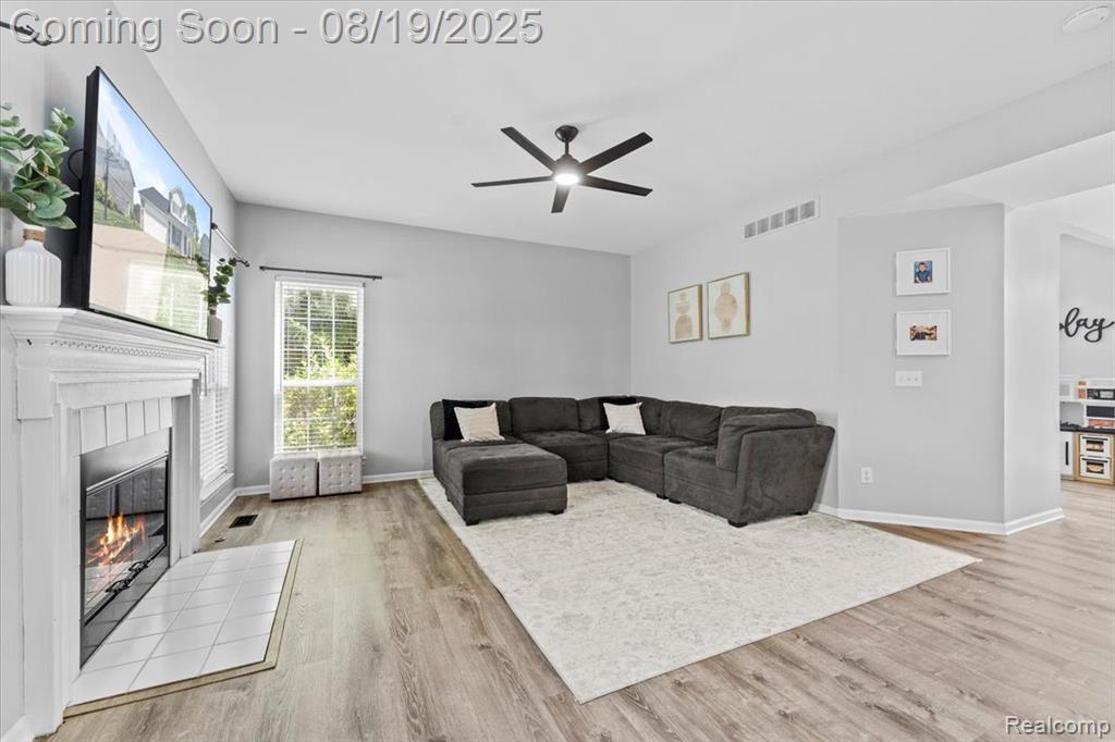 1098 Colt Drive, South Lyon, MI 48178 — Photo 10