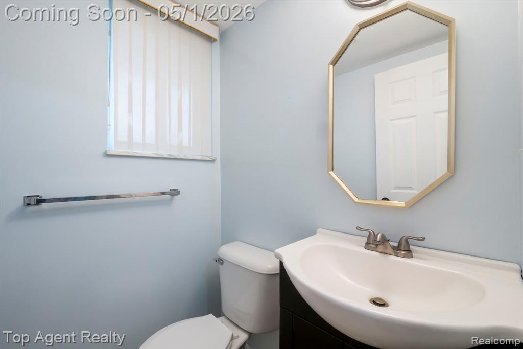 30151 Barbary Court, Warren, MI 48093 — Photo 24