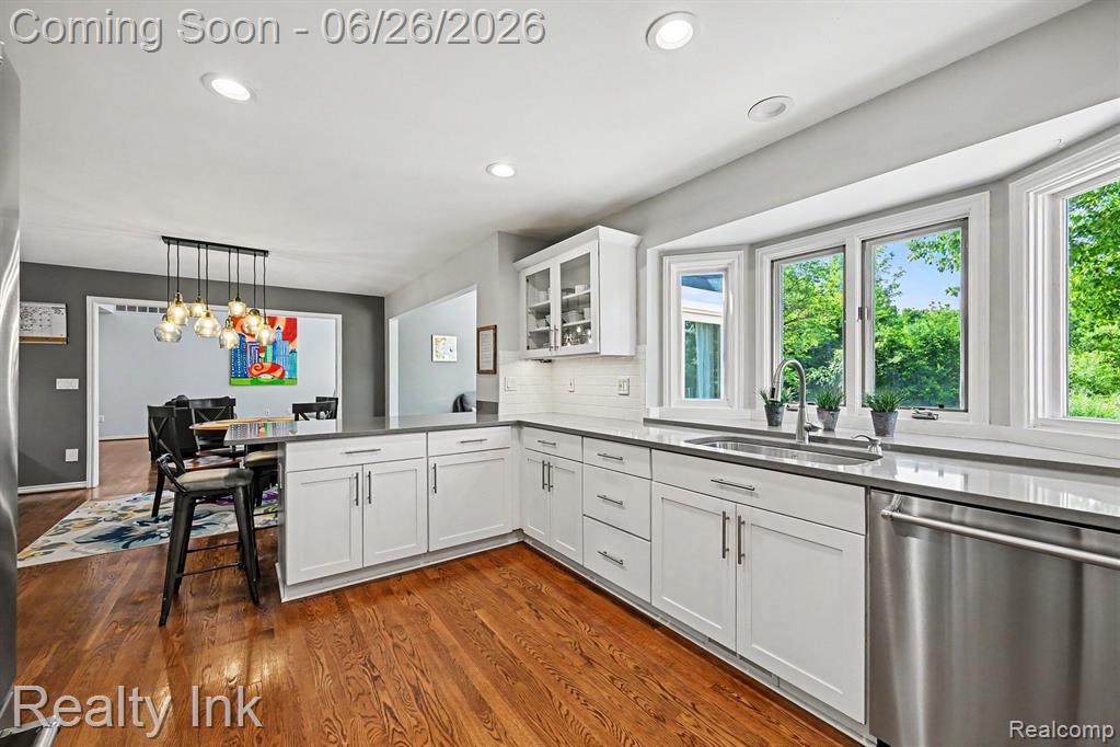 49195 Fox Drive S, Plymouth, MI 48170 — Photo 8