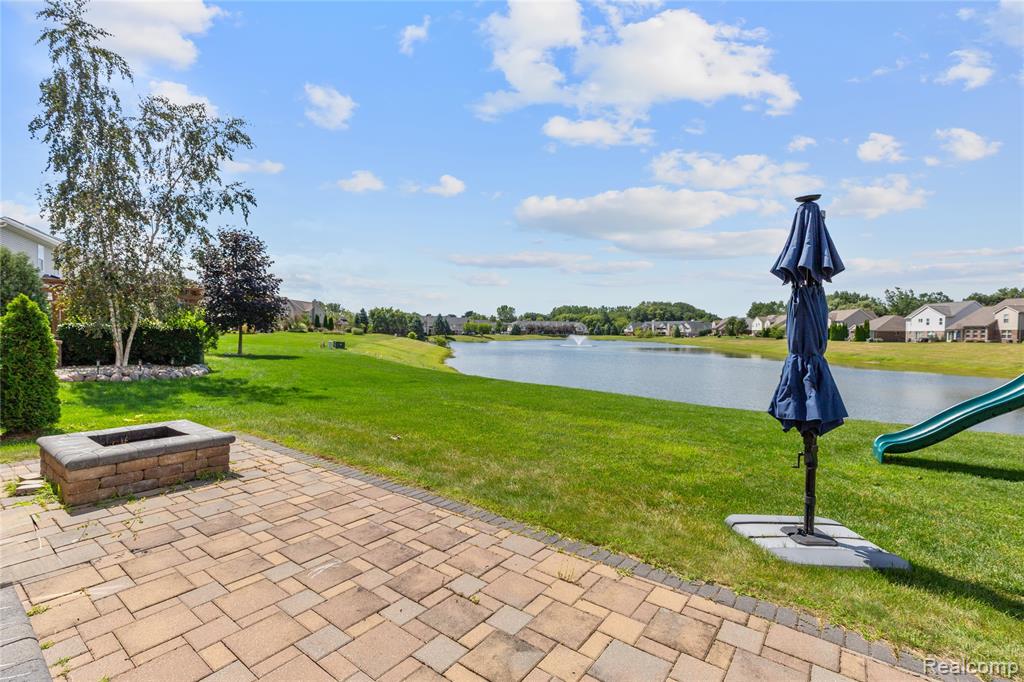 28547 Oakmonte Circle E, New Hudson, MI 48165 — Photo 47