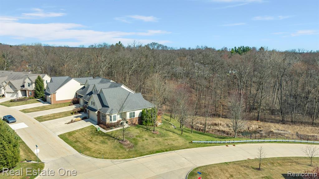 565 ANDOVER Court, Rochester Hills, MI 48306 — Photo 38