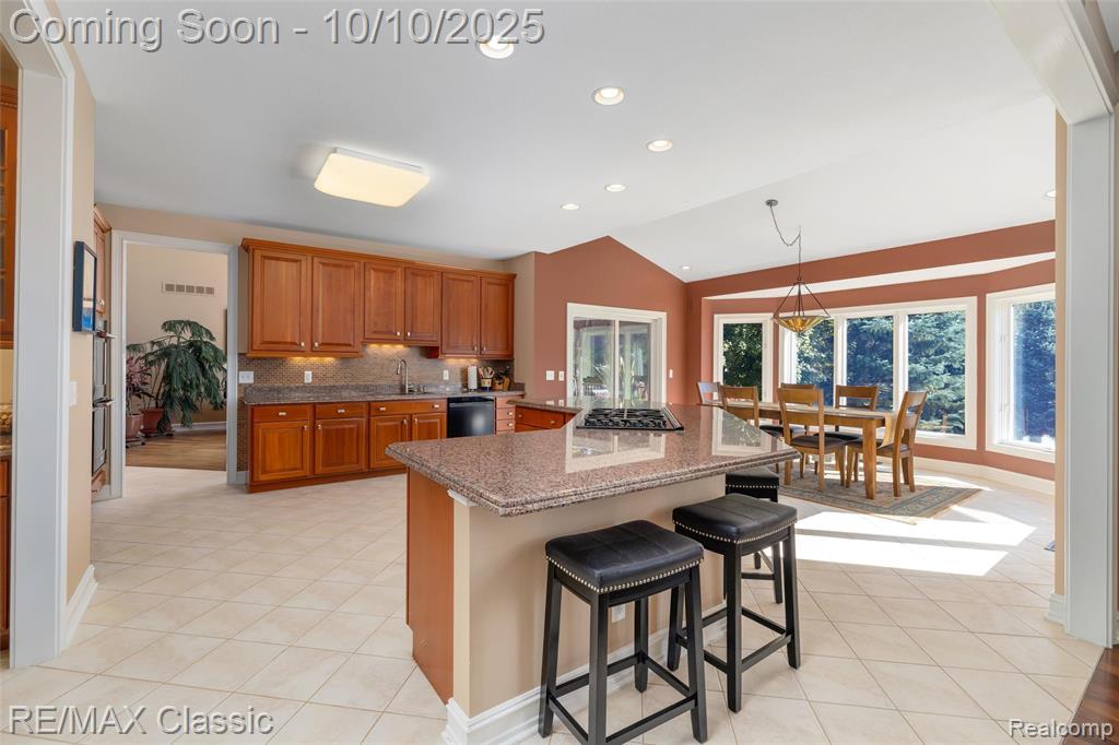 7040 Royal Villa Court, Canton, MI 48187 — Photo 24