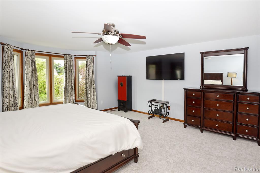 6186 Smithfield Drive, Troy, MI 48085 — Photo 20