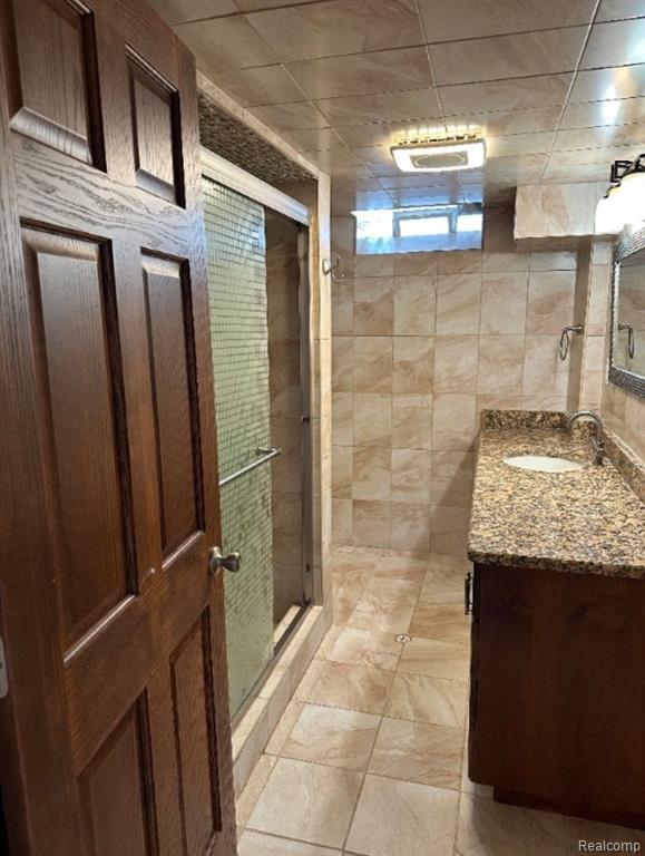 6545 N EVANGELINE Street, Dearborn Heights, MI 48127 — Photo 7