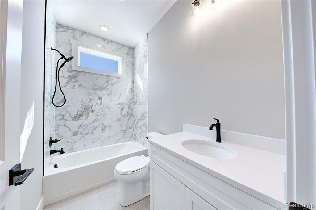 620 Birkdale Lane, Howell, MI 48843 — Photo 19