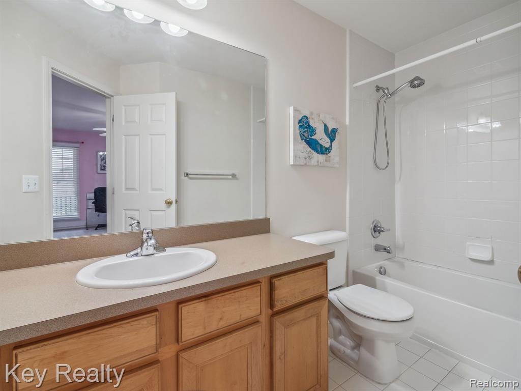 50424 LIVINGSTON Drive, Northville, MI 48168 — Photo 26