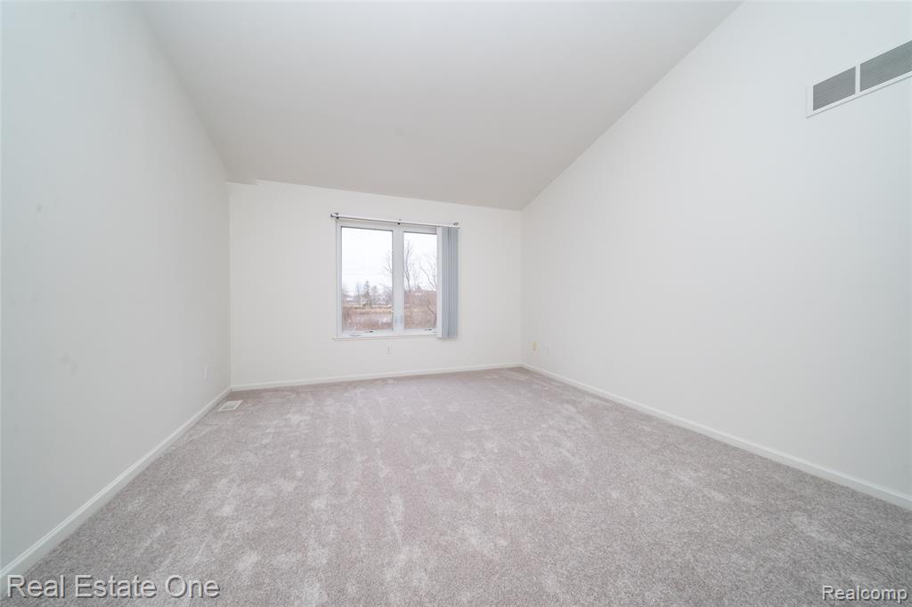 24099 Tana Court, Farmington, MI 48335 — Photo 41