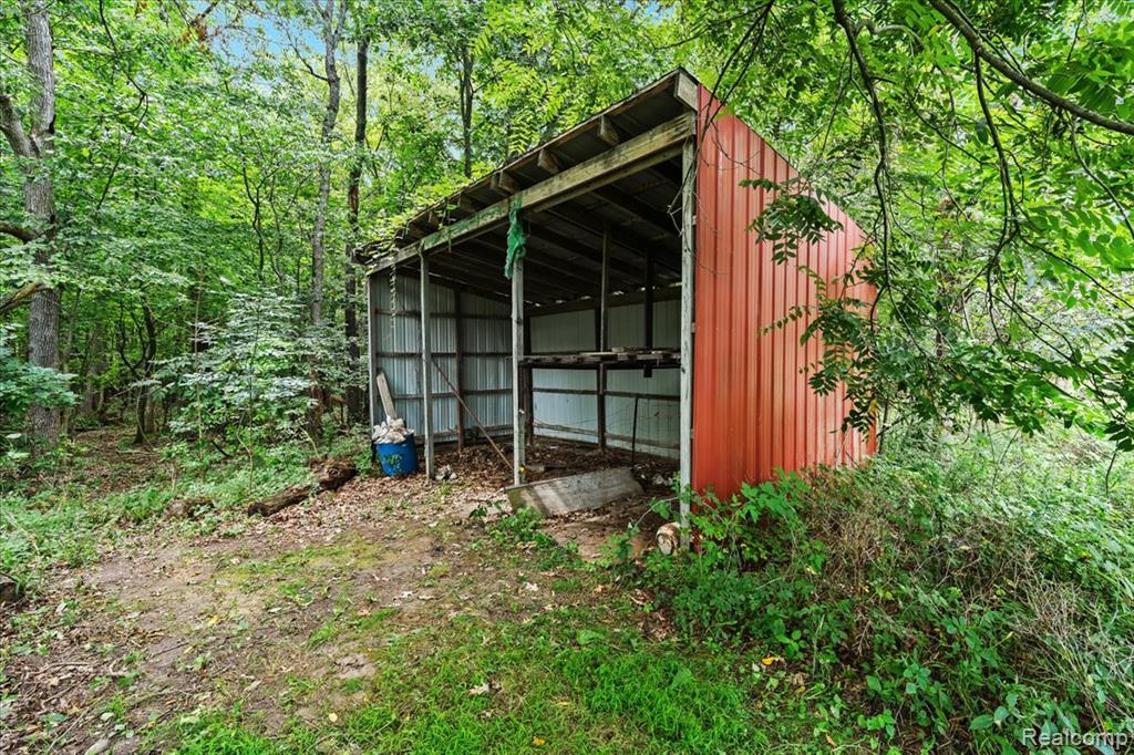 6460 Hogan Road, Fenton, MI 48430 — Photo 23
