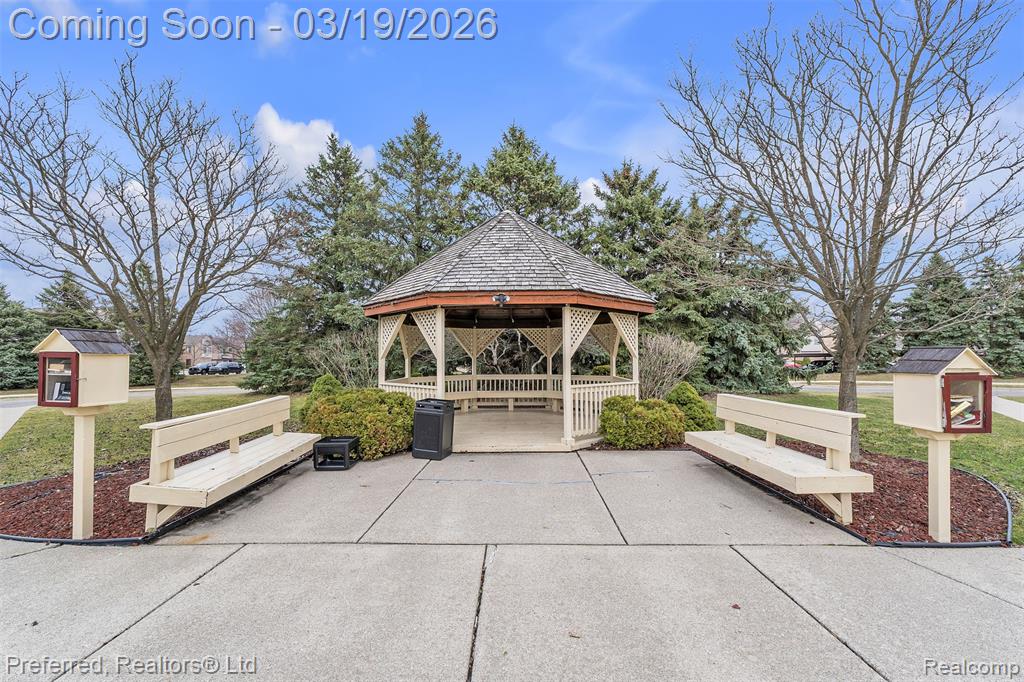 42751 Lilley Pointe Drive, Canton, MI 48187 — Photo 46