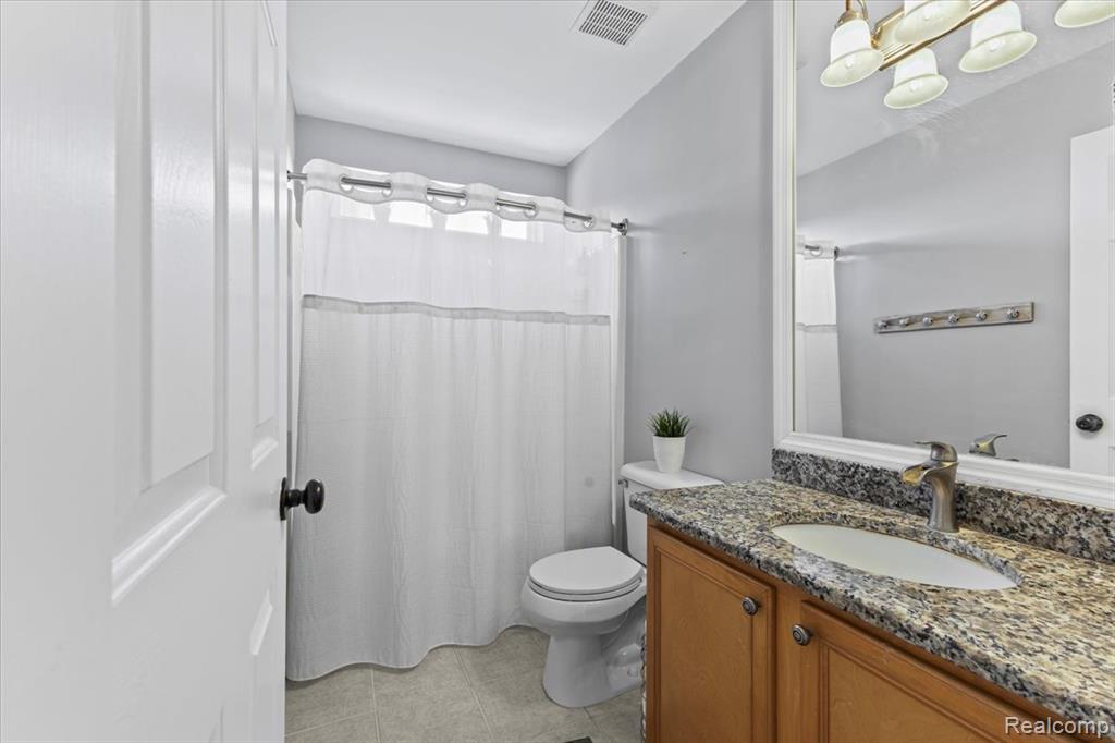 29818 Bradford Drive, New Hudson, MI 48165 — Photo 28