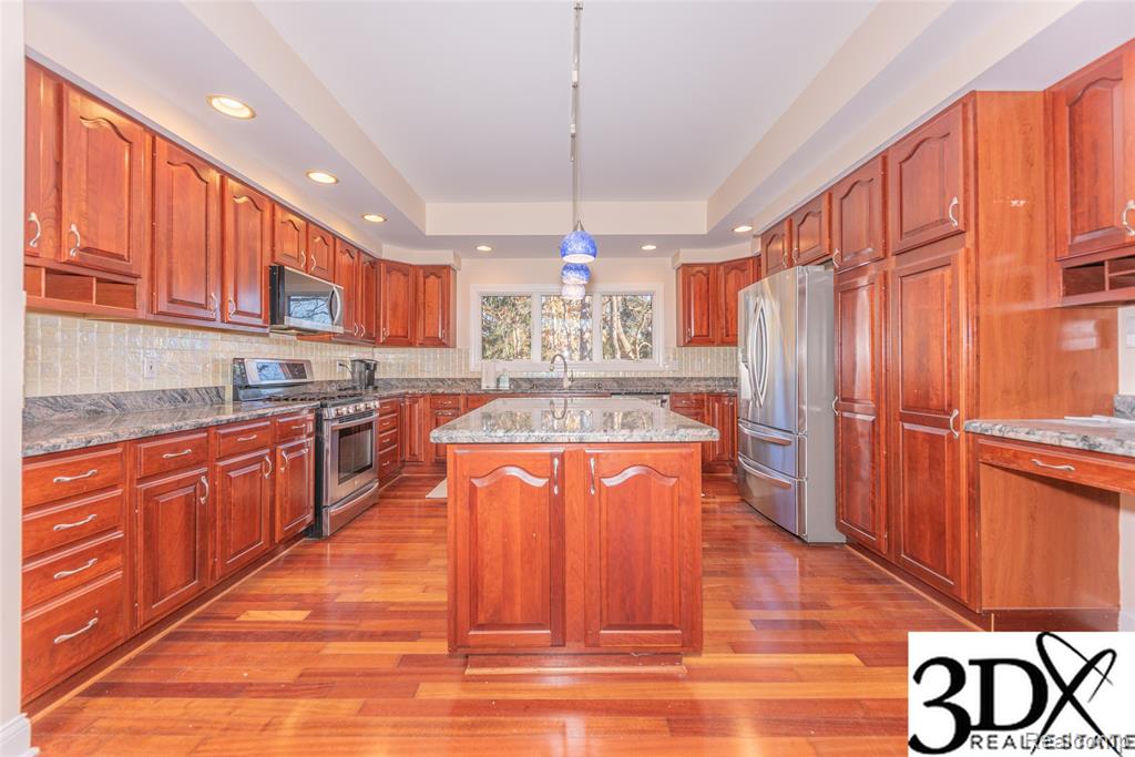 9825 Finnegan Drive, Brighton, MI 48116 — Photo 16