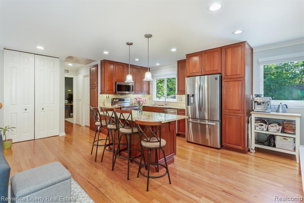 464 Welch Road, Northville, MI 48167 — Photo 6