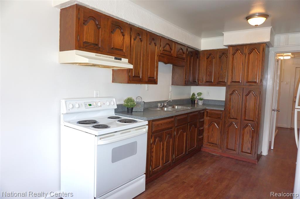 6917 McGuire Street, Taylor, MI 48180 — Photo 5