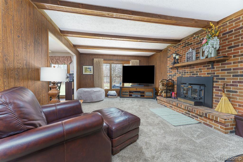 6300 VICTORIA Court, Fenton, MI 48430 — Photo 14