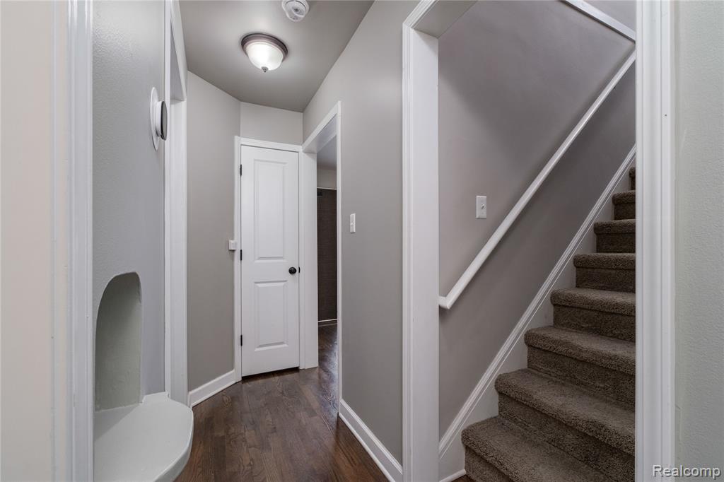 537 BIRD Avenue, Birmingham, MI 48009 — Photo 9