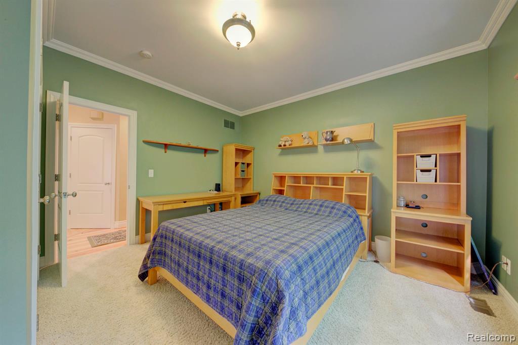 5718 EVERGREEN, Howell, MI 48855 — Photo 30