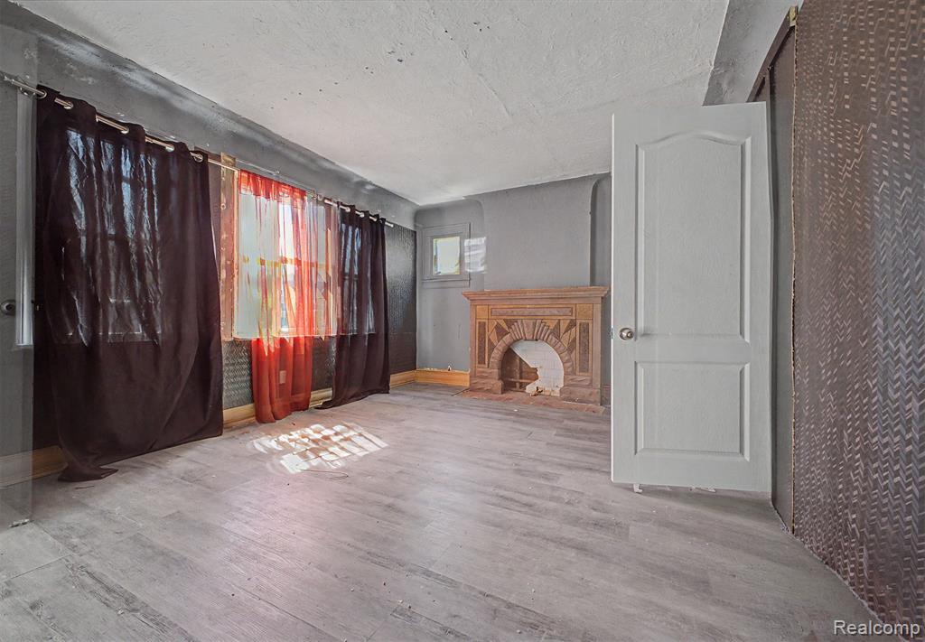 9275 Appoline Street, Detroit, MI 48228 — Photo 6