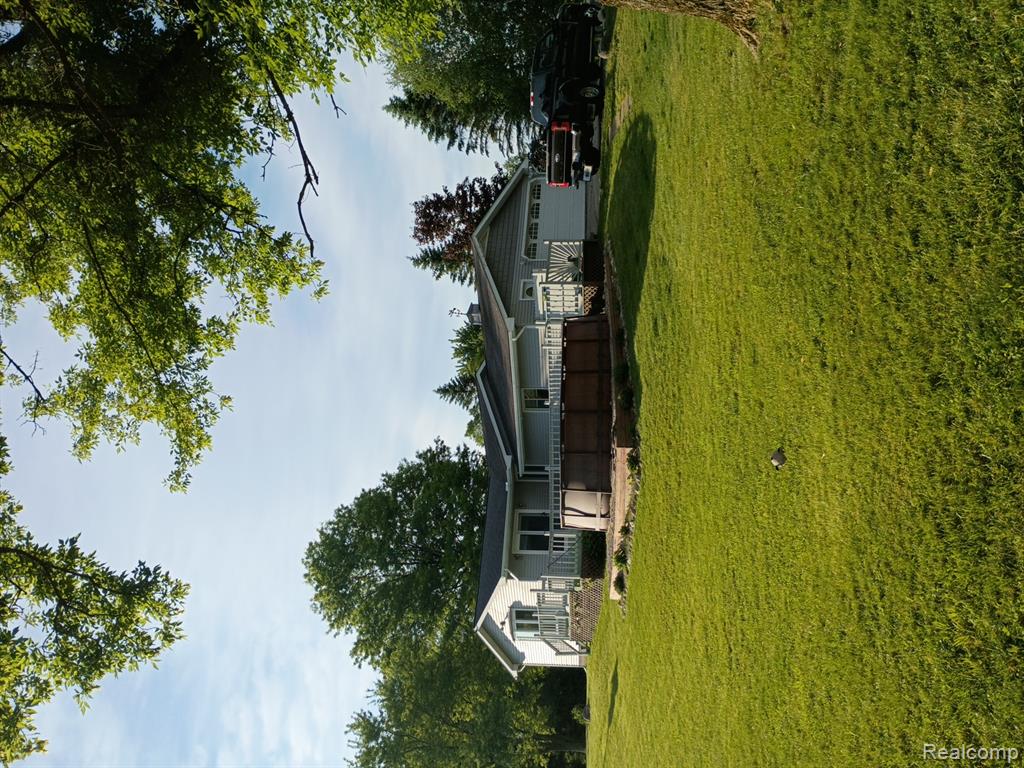 9766 Amanda Drive, Fowlerville, MI 48836 — Photo 3