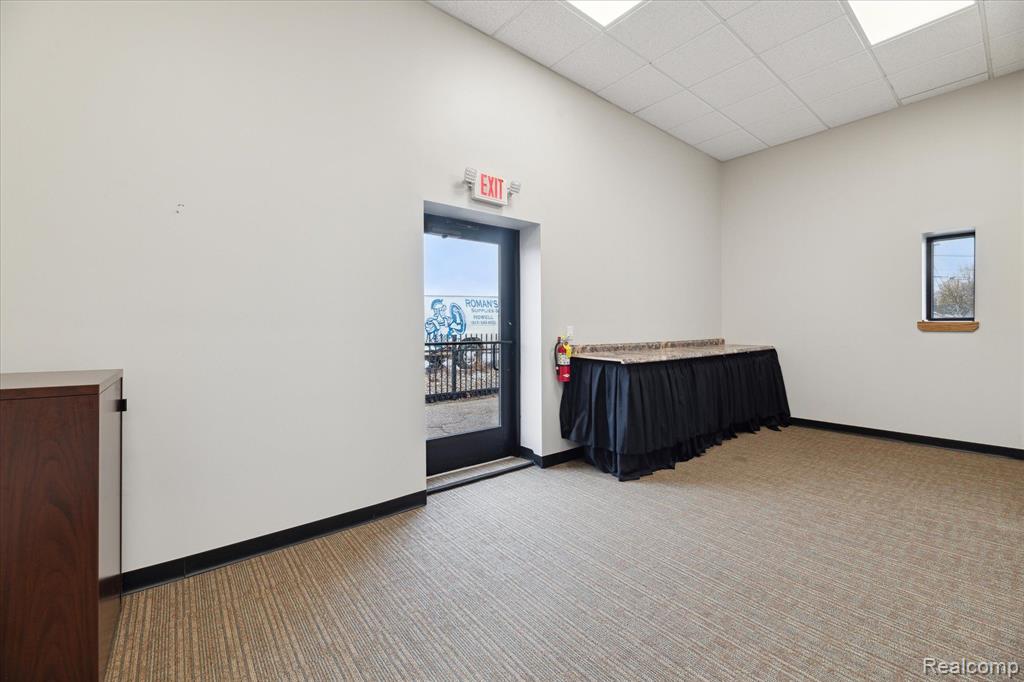 920 E GRAND RIVER Avenue, Howell, MI 48843 — Photo 16
