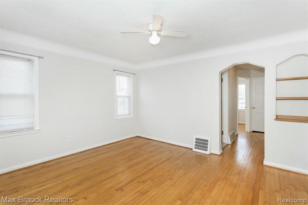508 DEWEY Street, Royal Oak, MI 48067 — Photo 3