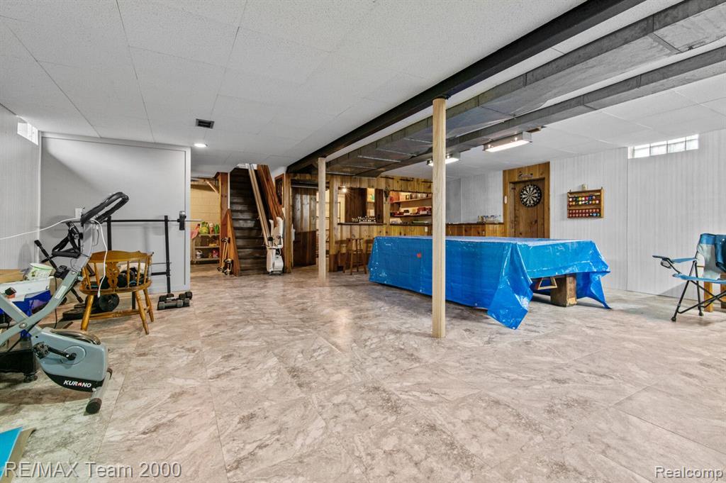 675 WOODCREST Drive, Dearborn, MI 48124 — Photo 15